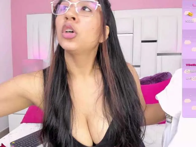 Live sex webcam photo for JesseFrank #276439736