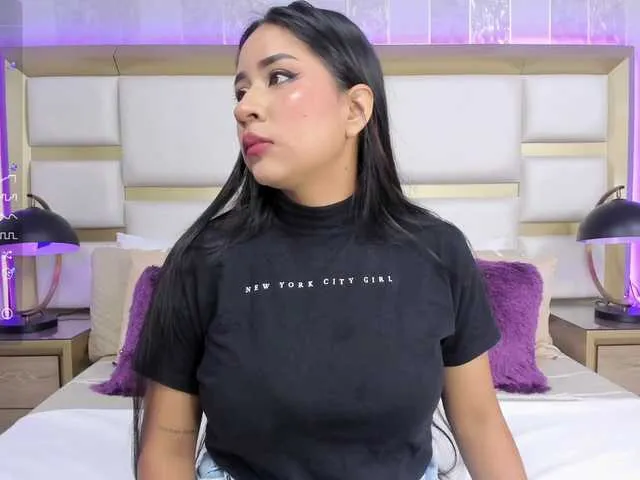 Live sex webcam photo for JesseFrank #276529632