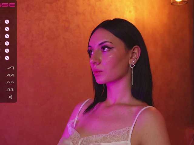 Live sex webcam photo for JesseTravis #273725733