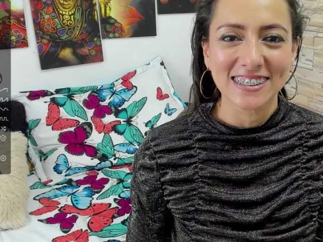 Live sex webcam photo for Jessi-27 #276426205