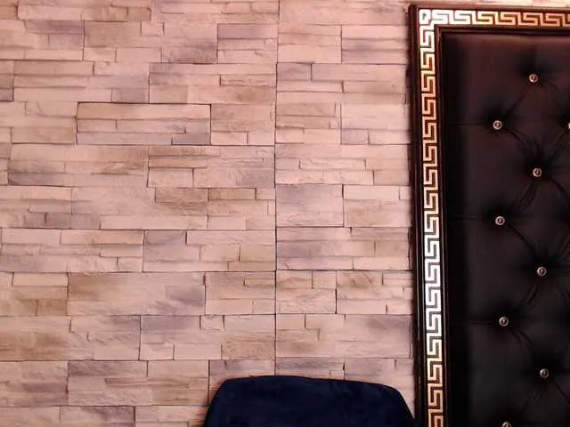 Live sex webcam photo for JessicaBelle #272979667