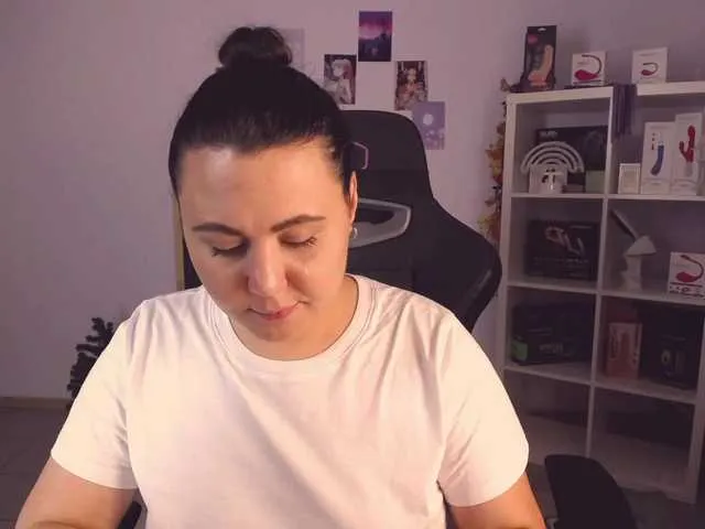 Live sex webcam photo for JessicaGray #276160999