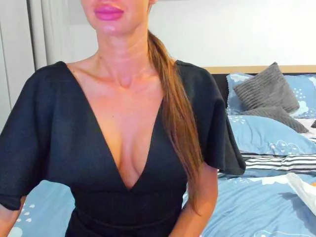 Live sex webcam photo for JessicaHampton #277099941