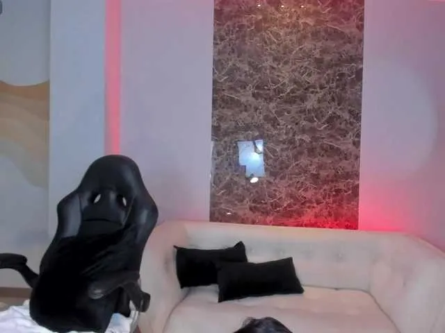 Live sex webcam photo for JessicaWilliams #291070396