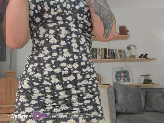 Live sex webcam photo for JessieDa #278059245