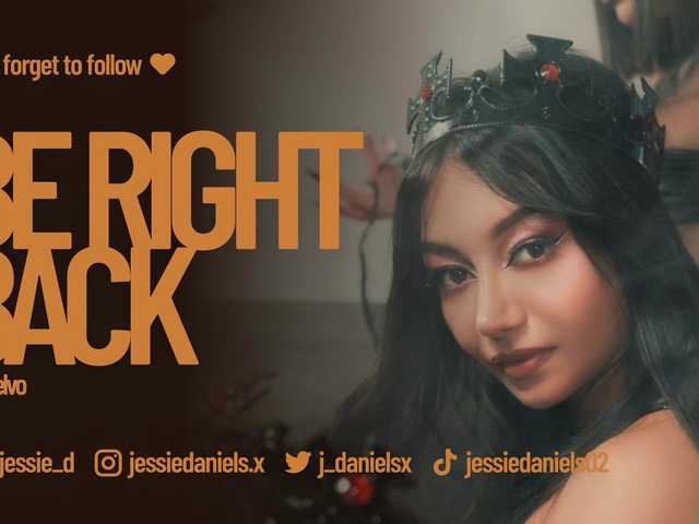 Live sex webcam photo for JessieDa #278221321