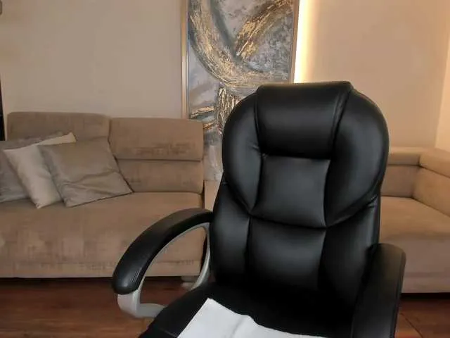 Live sex webcam photo for JessieDaniels #276763427