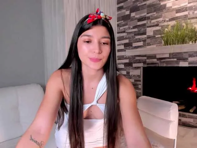 Live sex webcam photo for JessieJacobs #274488193