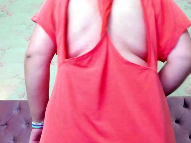 Live sex webcam photo for JessieKai #276847194