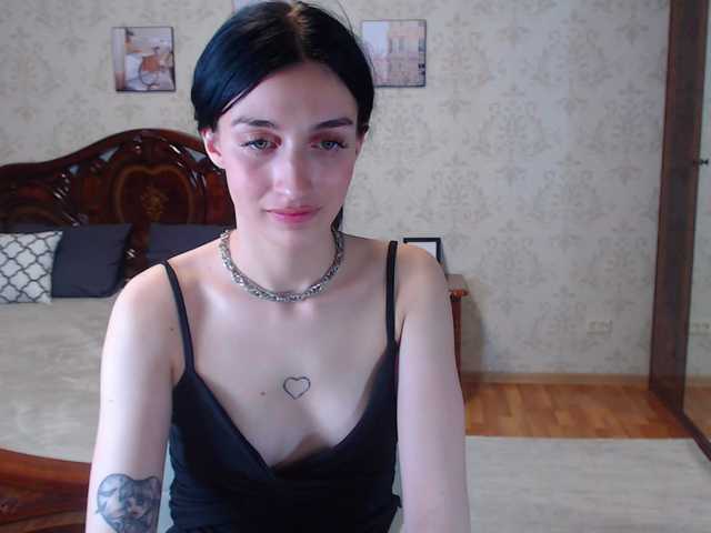 Live sex webcam photo for JessieSpice #277437170