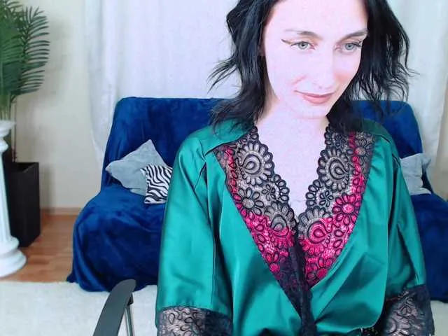 Live sex webcam photo for JessieSpice #277571839