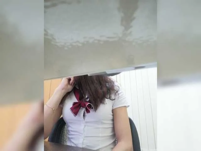 Live sex webcam photo for JessikaMur #271880681