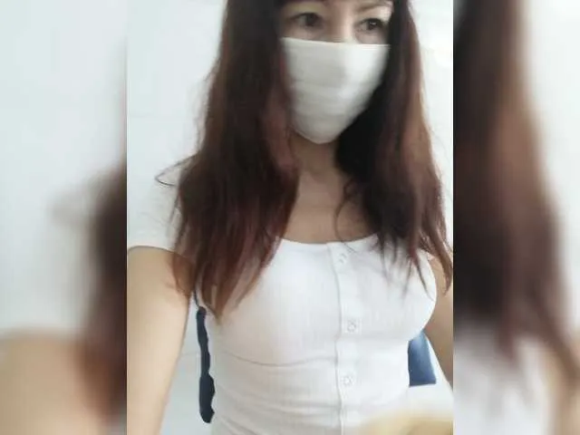 Live sex webcam photo for JessikaMur #272339872