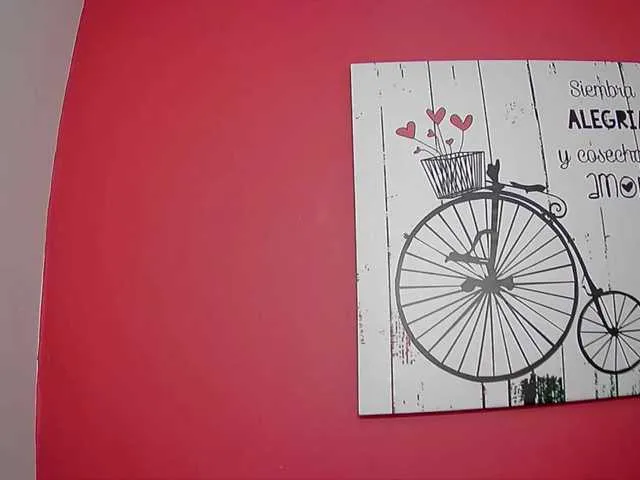 Live sex webcam photo for Jessy-Miranda #274005298