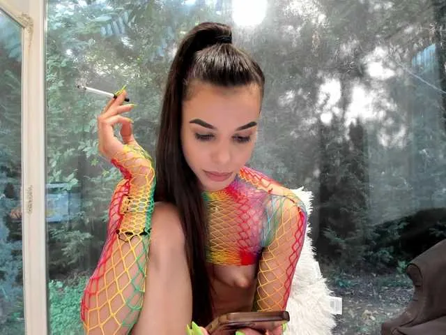 Live sex webcam photo for Jessy-y #275689676