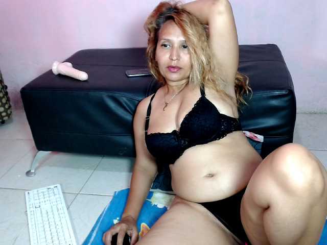 Live sex webcam photo for JessyRc1 #274333353