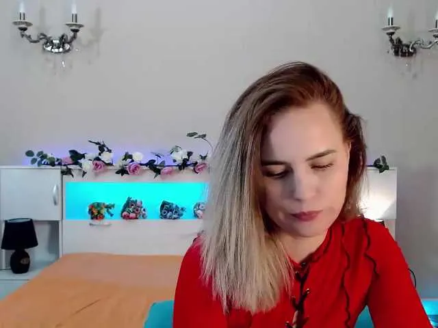 Live sex webcam photo for JessyRoss #276162722