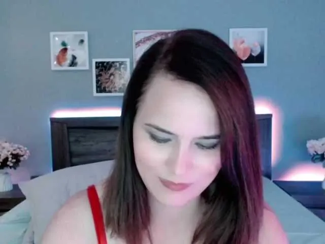 Live sex webcam photo for JessyRoss #276433782