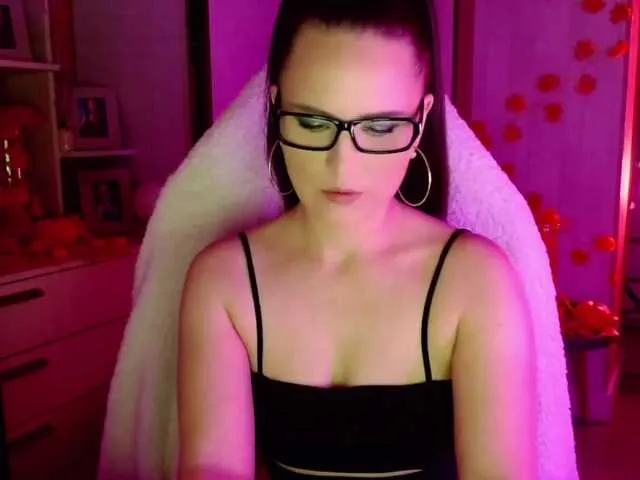 Live sex webcam photo for JessyRoss #276711355
