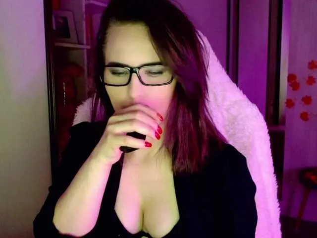 Live sex webcam photo for JessyRoss #276743133