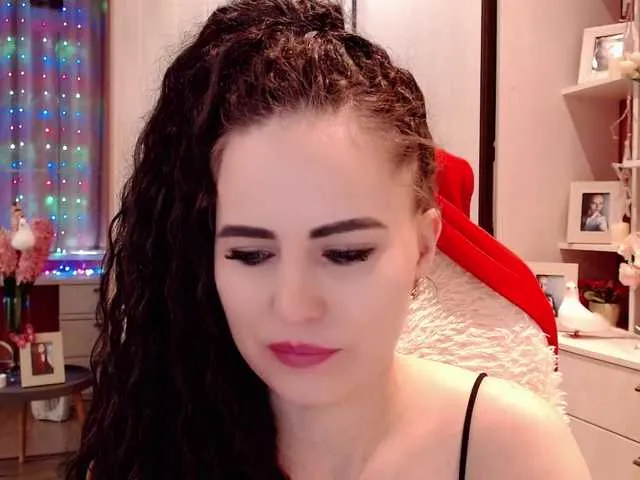 Live sex webcam photo for JessyRoss #277378825