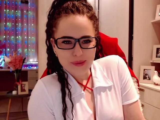 Live sex webcam photo for JessyRoss #277393086