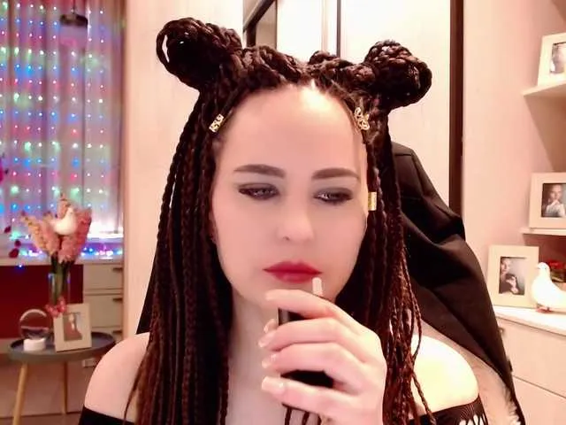 Live sex webcam photo for JessyRoss #277419711
