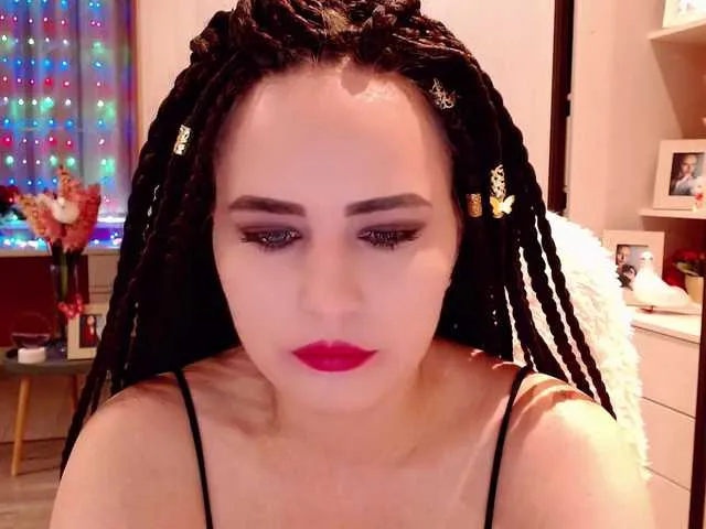 Live sex webcam photo for JessyRoss #277434221