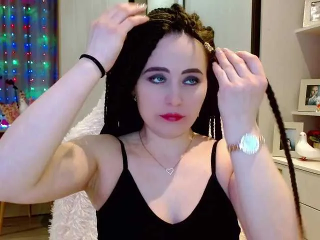 Live sex webcam photo for JessyRoss #277508578