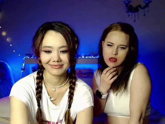 Live sex webcam photo for JessyRoss #277881495