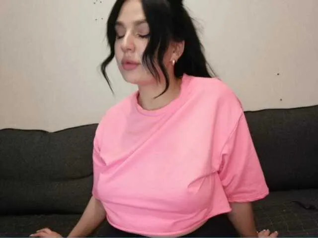 Live sex webcam photo for JessyWibes #274118098