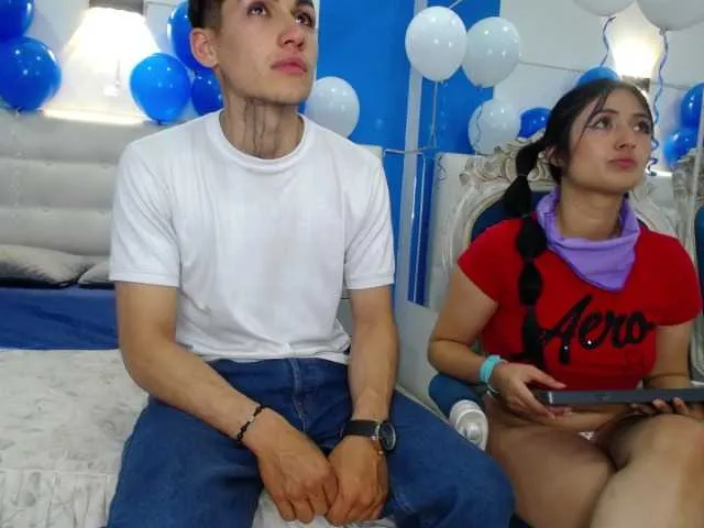 Live sex webcam photo for Jeunesse-Chau #273400339