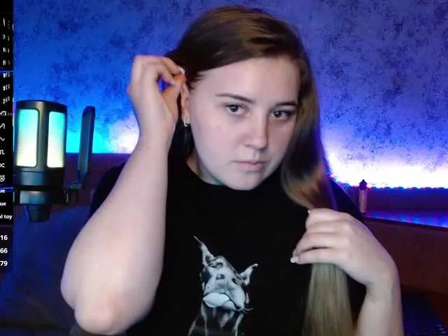 Live sex webcam photo for Jevelinaa #290880302