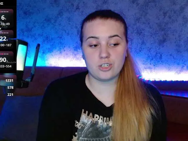 Live sex webcam photo for Jevelinaa #290894451