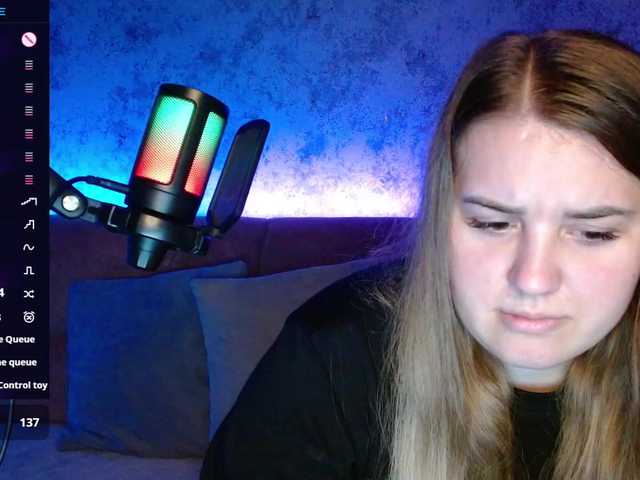 Live sex webcam photo for Jevelinaa #291135377