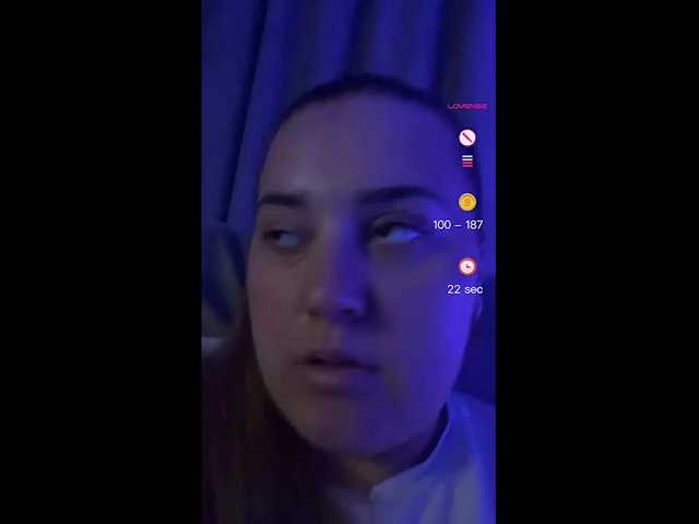 Live sex webcam photo for Jevelinaa #291235574