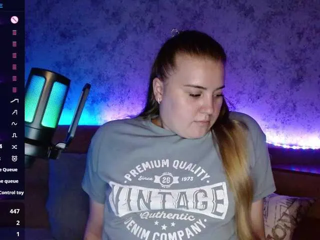 Live sex webcam photo for Jevelinaa #291517963