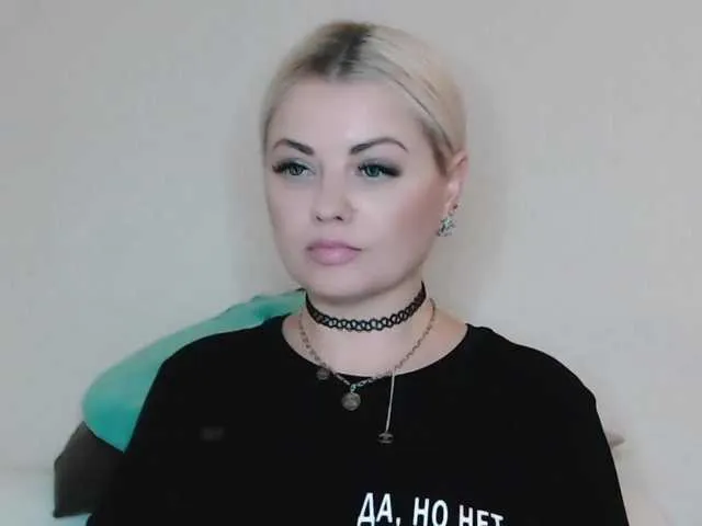 Live sex webcam photo for JewellFairy #271907654