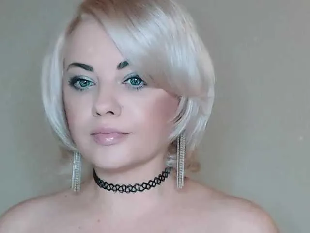 Live sex webcam photo for JewellFairy #274231659