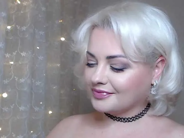 Live sex webcam photo for JewellFairy #276910982