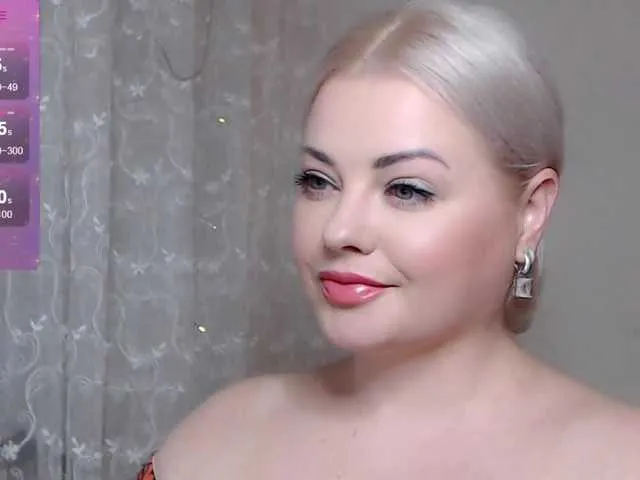 Live sex webcam photo for JewellFairy #277764766