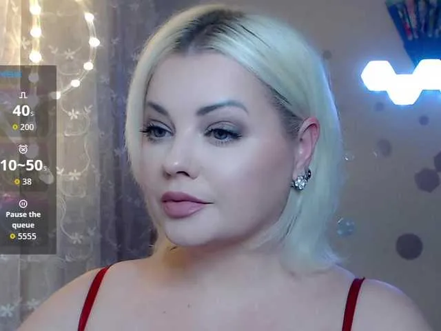 Live sex webcam photo for JewellFairy #292364104