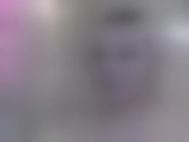 Live sex webcam photo for JewellFairy #293095317