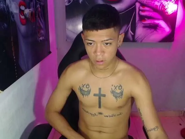 Live sex webcam photo for JeyBigCock #289042184