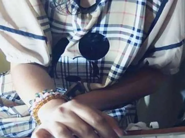 Live sex webcam photo for Jhayjhay5 #277015132