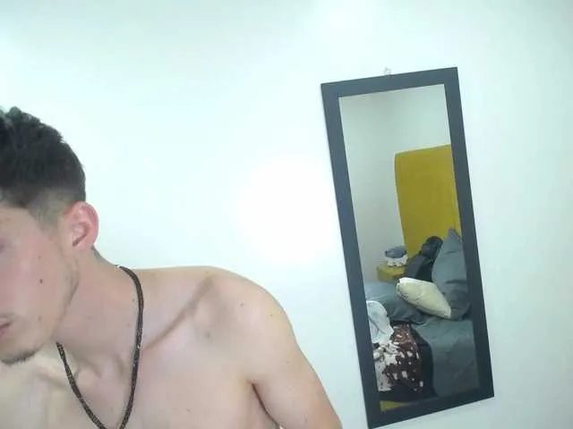 Live sex webcam photo for Jheampiero #291400405