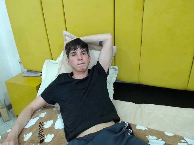 Live sex webcam photo for Jheampiero #291543310