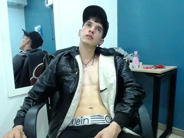 Live sex webcam photo for Jheampiero #292296449