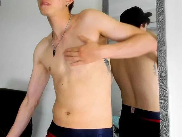 Live sex webcam photo for Jheampiero #293285588