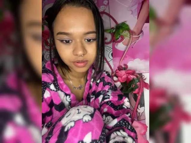 Live sex webcam photo for Jhoanna05 #276967307